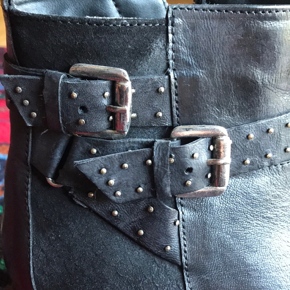 Black Leather ankle boots! - Picture 3 of 10